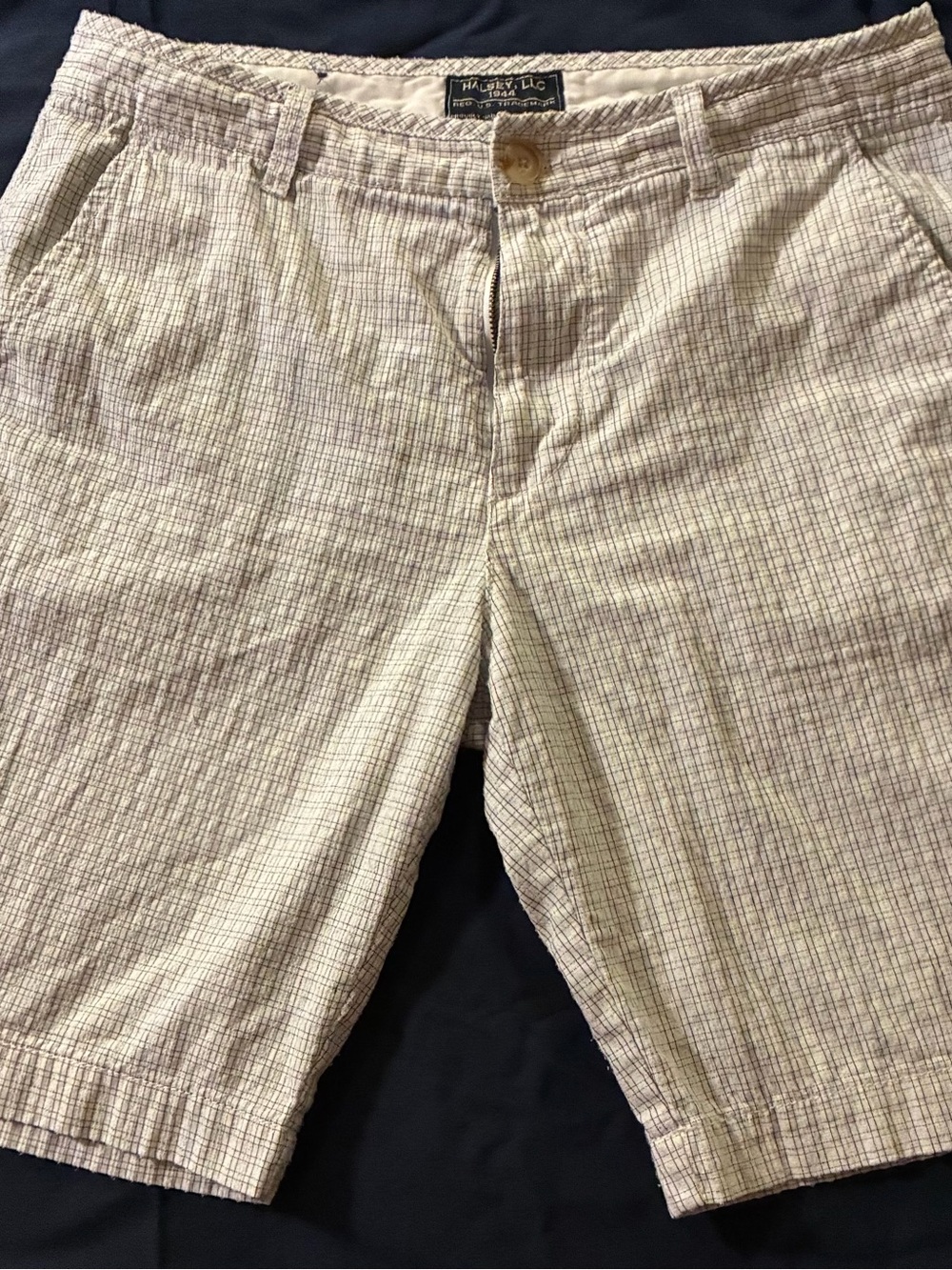 Halsey Lightweight Seersucker Flat-Front Shorts - Cream Plaid